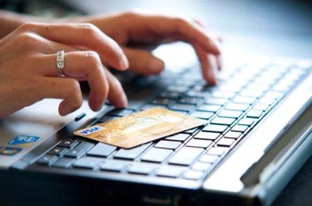 Як взяти онлайн кредит на 4000 гривень не виходячі з дому